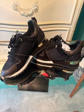 Louis Vuitton Black & Brown Monogram Men’s Runner Sneakers